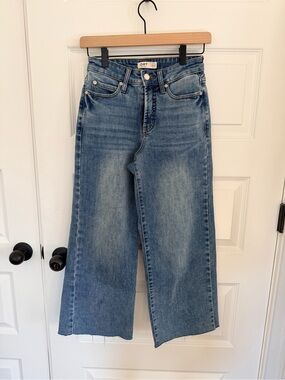 NWOT Oat wide leg cropped jeans